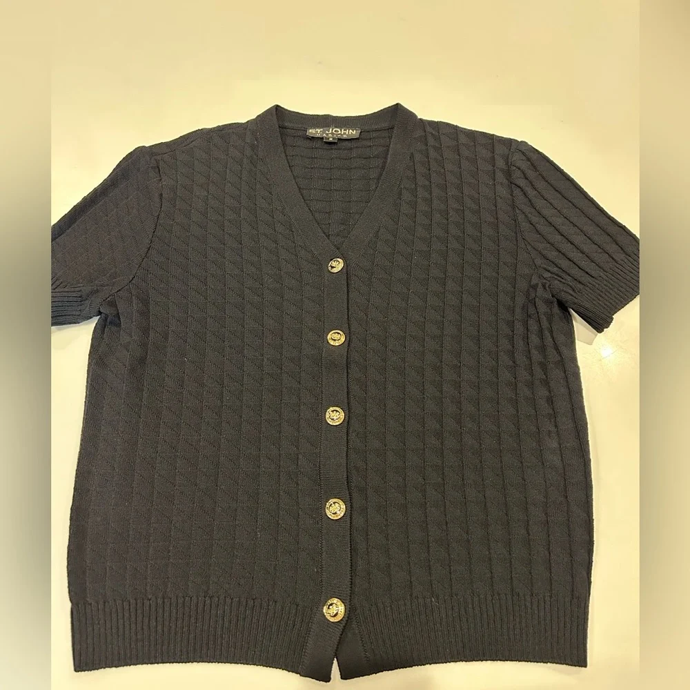 St.John basic Black Knit - Picture 1 of 5